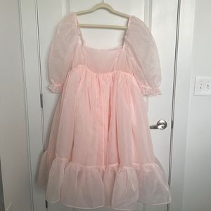 The Peach Skin French Puff